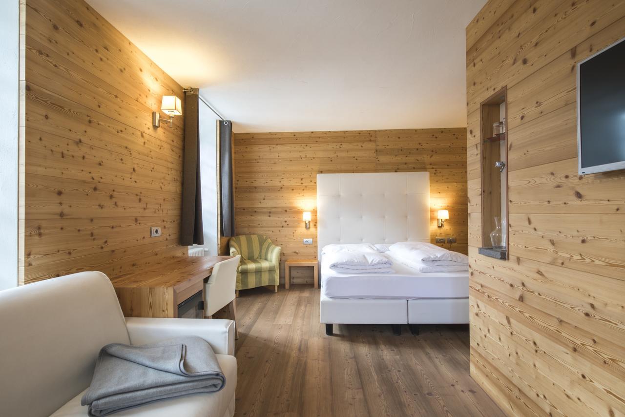 Hotel Costabella Passo San Pellegrino Eksteriør bilde